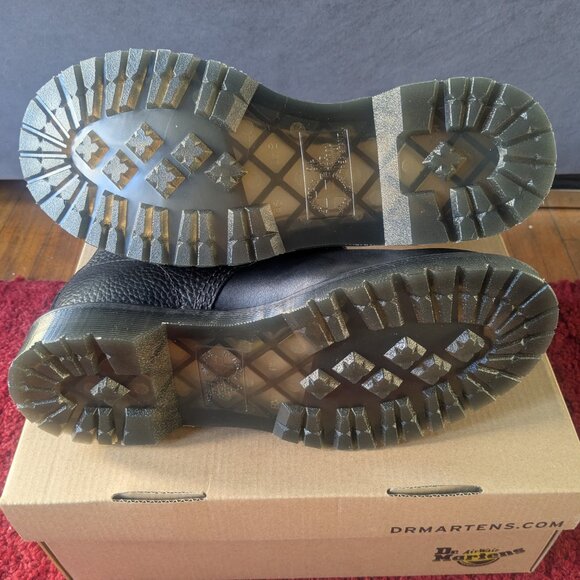 NEW/Never worn - Dr. Martens 1460 Pascal Front Zip Leather Lace Up Boots - Picture 3 of 5